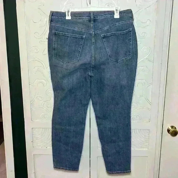 NWT Old Navy High-Rise OG Straight Courtney Jeans Denim Medium Wash Size 16 - Picture 2 of 11